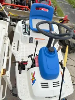 【福岡県みやま市】 ヤンマー Pe-40 セル付き 田植機 4条 福岡県みやま市】 ヤンマー Pe-40 セル付き 田植機 4条 - メルカリ