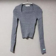 インスタントファンクタイトニットスクエアネックリブ