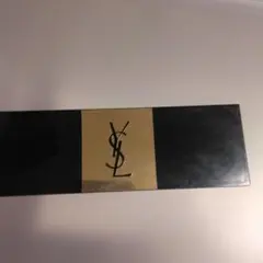 Yves Saint Laurent 　 アイシャドウパレット