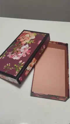 GUCCI 空箱2個（長財布、用）