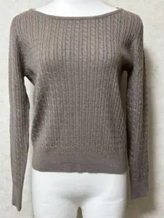 WORLD リブ編みベージュ長袖ニットセーター