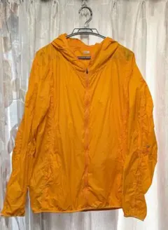 ユニクロ　ポケッタブル　パーカー　蛍光オレンジXL