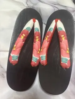 花柄鼻緒の木製下駄 24cm