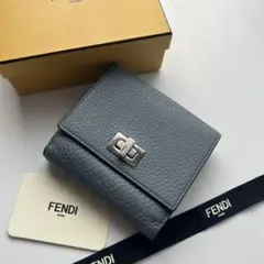 478 極上美品 FENDI フェンディ ピーカブー 2つ折り財布