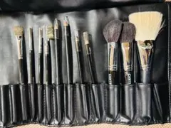 Diorディオールポーチ付きメイクブラシセットノベルティ - メルカリ