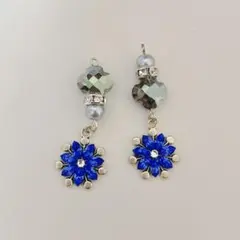 雪の結晶ピアス