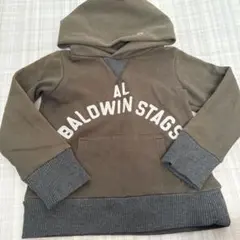 フード付きパーカー