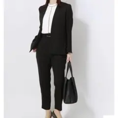 パンツセットアップ　黒　M ウォッシャブル　ストレッチ素材　スーツスクエア　夏