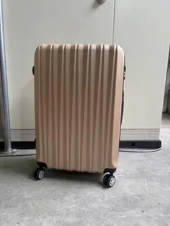 Мサイズ新品未使用スーツケース　シャンパンゴールド60L軽量3-5泊