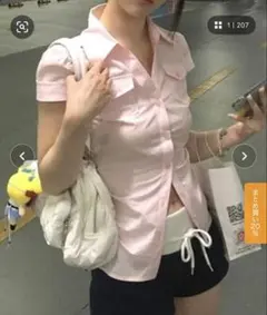 ピンクシャツ ブラウスのサムネイル