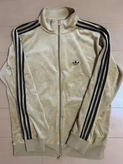 adidas ベロア パンツ