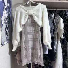 リップサービス リボンフェザーアンサンブルニットワンピース