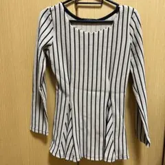 お値下げ！LOVE JUNKIE ストライプ柄カットソーのサムネイル