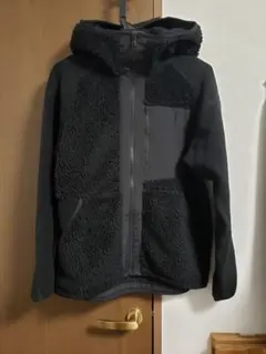 ユニクロ　ホワイトマウンテニアリング フリースフルジップパーカ 黒　Sサイズ