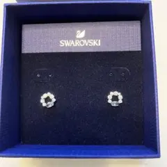【SWAROVSKI】 ピアス　箱付き