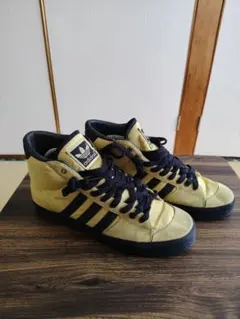 adidas　Dakota(ダコタ)ハイカットスニーカー