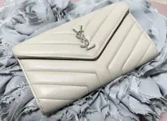 YSL アイボリー キルティング 長財布のサムネイル