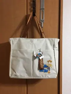 新品未使用 トイストーリー めちゃデカトートバッグ☆ロゴリボン キーホルダー付き