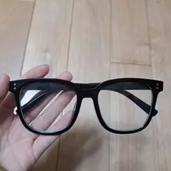 ブラックラウンド型伊達メガネ