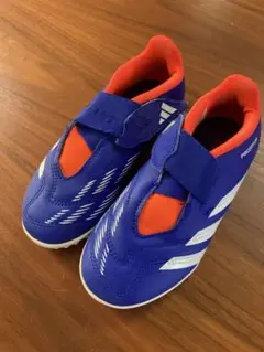 adidas 人工芝用シューズ 青/赤　18cm