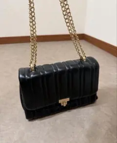 チェーンバッグ