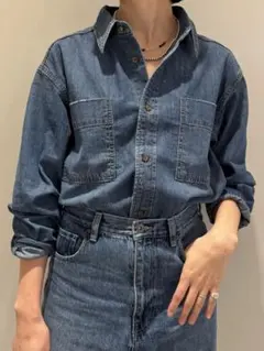 【完売品】Spick and Span ライトオンスデニムシャツ ブルー 追加2》ライトオンスデニムシャツ（シャツ／ブラウス）｜Spick & Span