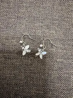 ピアス　クリスタル　フックピアス