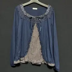 906 アクシーズファム　ネイビーフリルカーディガン