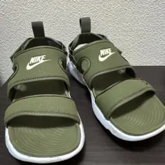 Nike スポーツサンダル オリーブ