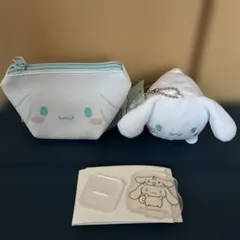 サンリオ　シナモンロールぬいぐるみとポーチセット