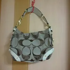 再値下げしました❗未使用coachのショルダーバッグ