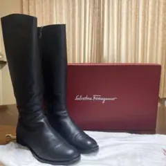 フェラガモ　ロングブーツ　黒　サイズ7.5