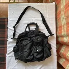 ブラックナイロンショルダーバッグ