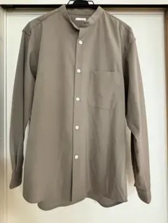 GU ベージュ 長袖シャツ ポケット付き Mサイズ
