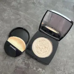 CHANEL POUDRE LUMIÈRE 40 WHITE OPAL