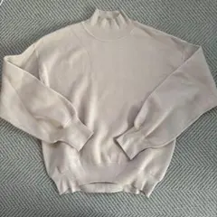 GU ハイネック ニット ベージュ 長袖