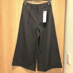 未使用　GU チノガウチョパンツ　ブラックM