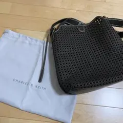 新品　レディース　バッグ　CHARLES & KEITH