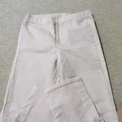 UNIQLO ベージュ Mサイズ 長ズボン