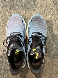 New Balance Fresh Foam 1080 スニーカーのサムネイル
