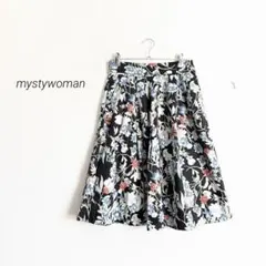 mysty woman ミスティウーマン 花柄 フレアスカート F 総柄のサムネイル