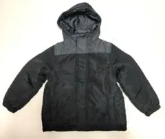 フード付きブラックジャンパー サイズ110