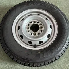 送料込み♪スーパーマルチスチール　4J ハブ69φ 145R12 6PR 1本のサムネイル