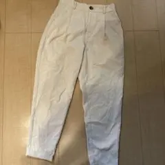 GU アイボリー コーデュロイパンツ