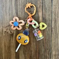 たまごっち　カラフルキャンディチャーム　めめっち じゃらじゃらキーホルダー