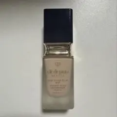 クレ・ド・ポーボーテ タンフリュイドエクラ マット　リキッドファンデ