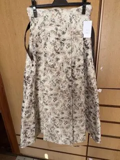 dazzlin サイドタックベルトフレアスカート