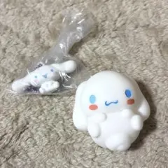 シナモンロール　やわもっち ふわふわフロッキーマスコット