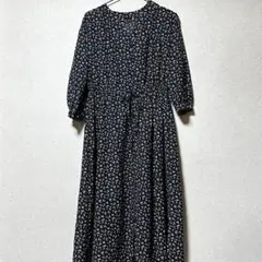 GU 花柄ロングワンピース　M 黒 薄手　大人可愛い フェミニン春秋冬レディース