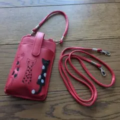 猫刺繍の赤いスマホショルダーバッグ